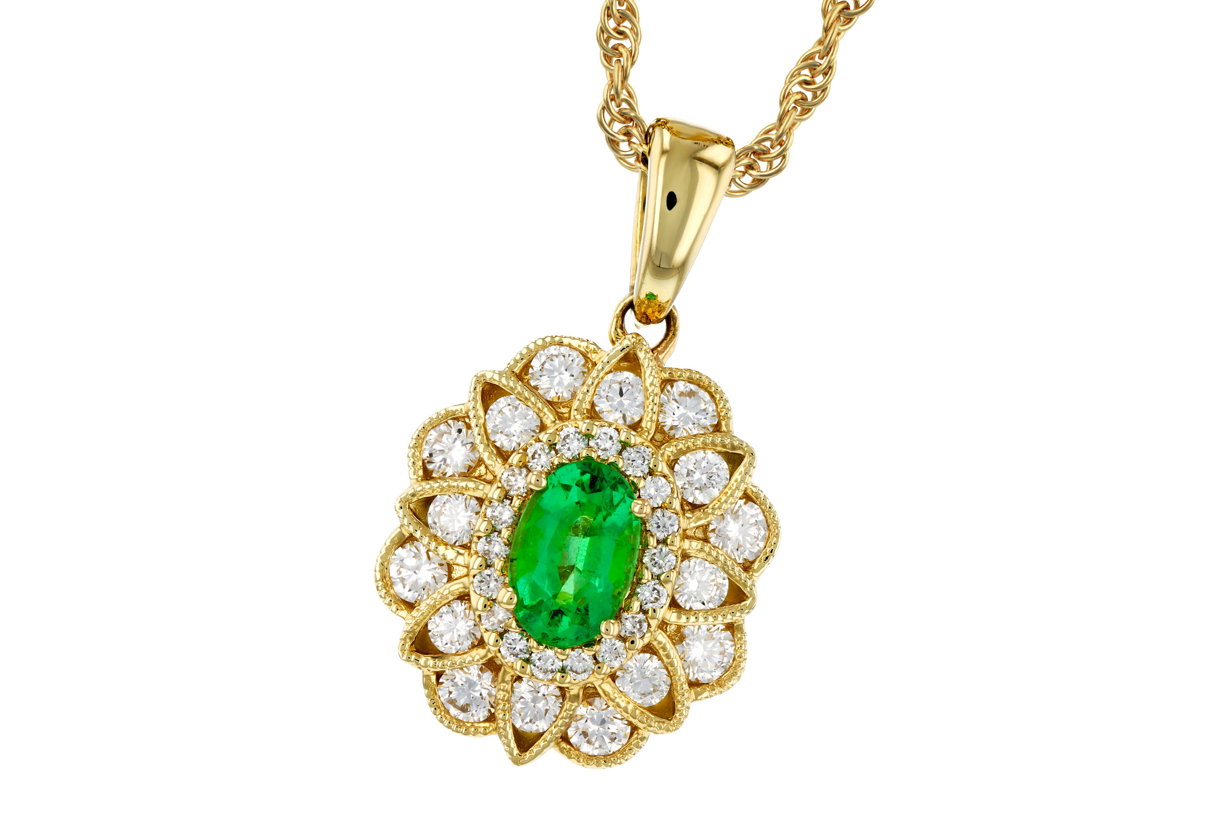 B284-74235: NECK .46 EMERALD .98 TGW (6X4 EMER)