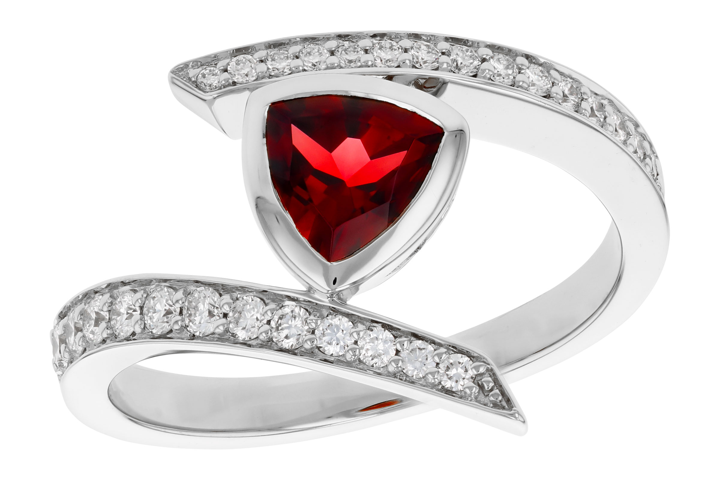 C284-76053: LDS RG .84 GARNET 1.08 TGW (6MM GAR)