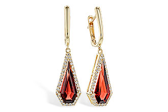 H282-93316: EARR 3.16 TW GARNET 3.40 TGW