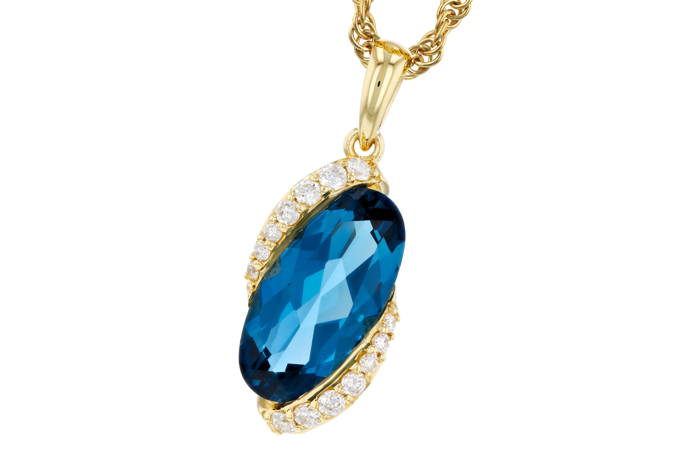 M284-76034: NECK 2.25 LONDON BLUE TOPAZ 2.37 TGW (12x6MM LBT)